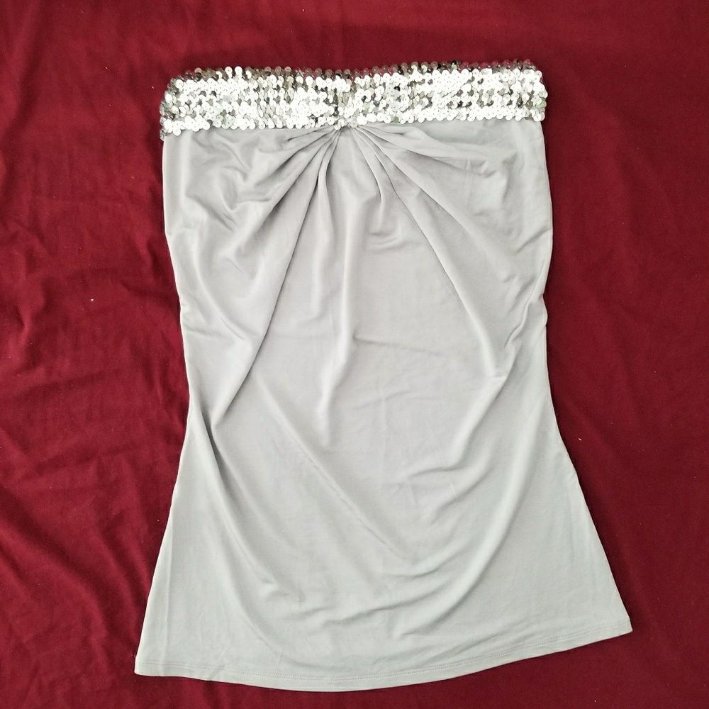 Express strapless top